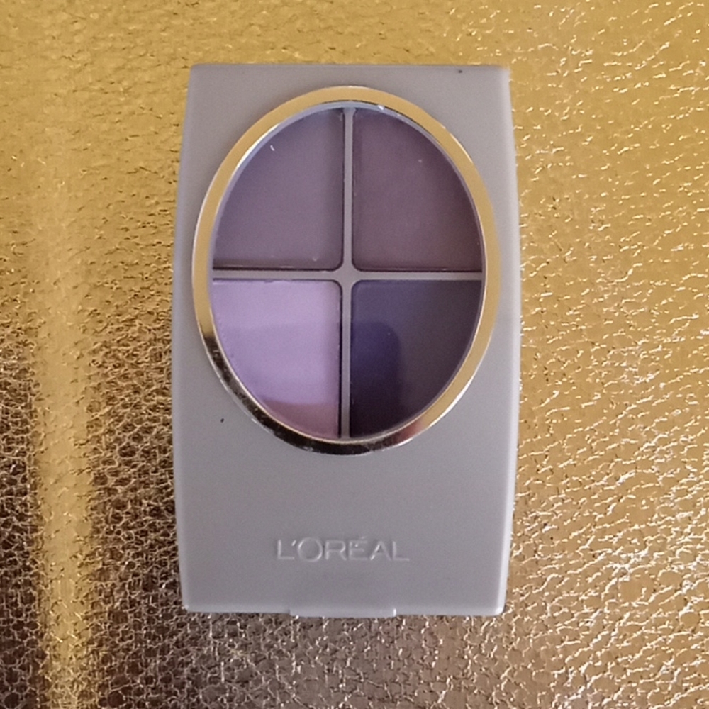 L'Oréal - NWOT- Wear Infinité Eyeshadow Quad